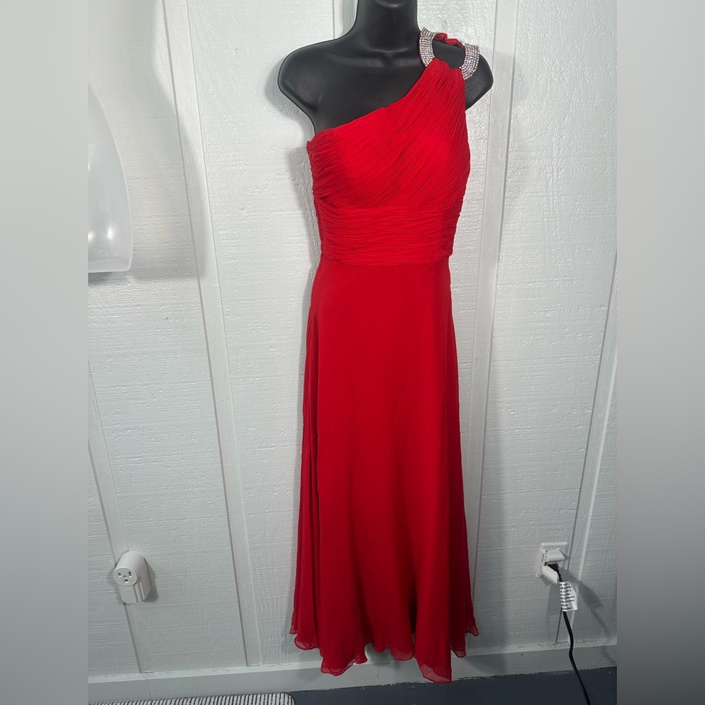 Jovani Elegant Red One Shoulder Ruched Chiffon Dress Size 6 EUC